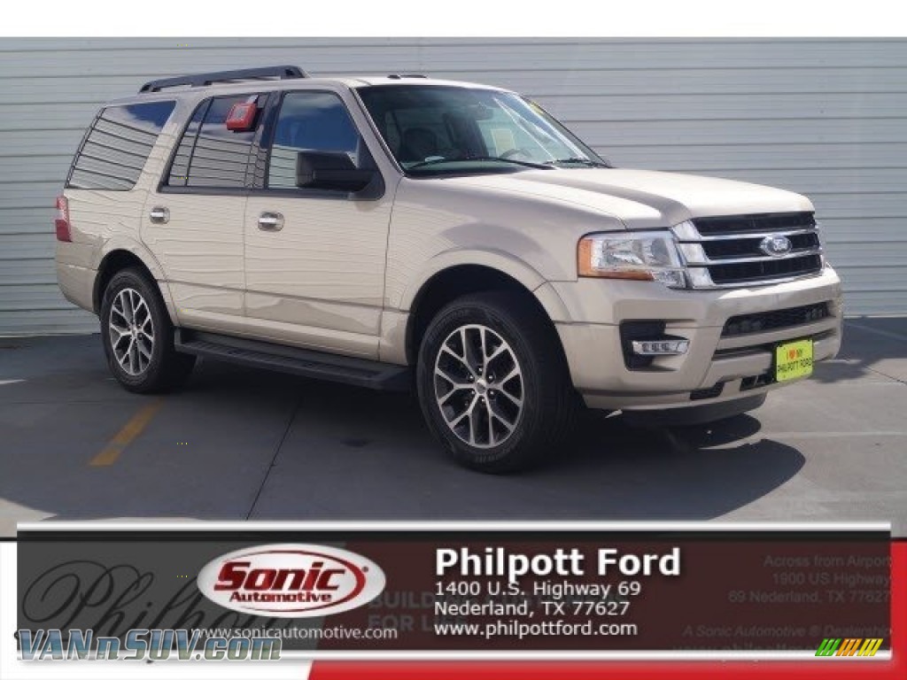 2017 ford expedition xlt in white gold a46695 vannsuv vans and suvs for sale in the us 2017 ford expedition xlt in white gold a46695 vannsuv vans and suvs for sale in the us