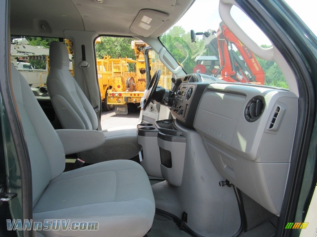 2009 E Series Van E350 Super Duty XLT Extended Passenger - Forest Green Metallic / Medium Flint photo #25