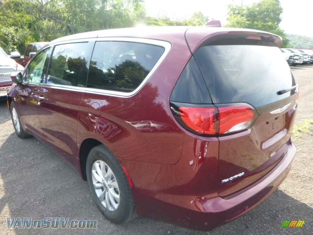 2017 Pacifica Touring - Velvet Red Pearl / Black/Alloy photo #3