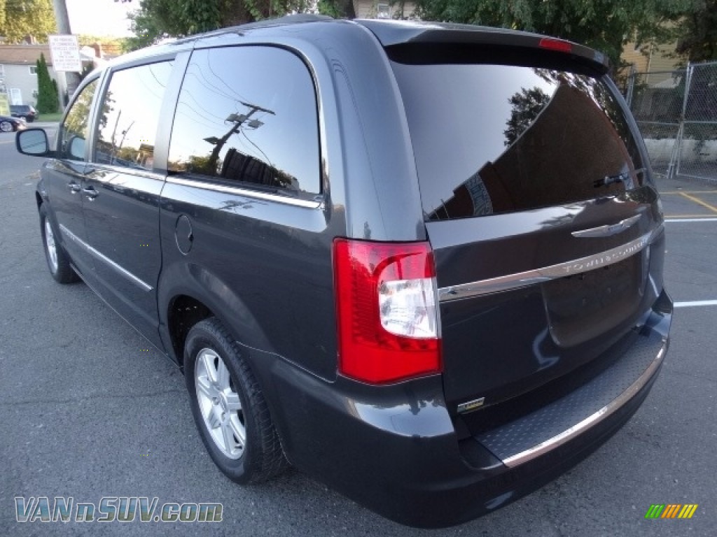 2012 Town & Country Touring - Dark Charcoal Pearl / Black/Light Graystone photo #5