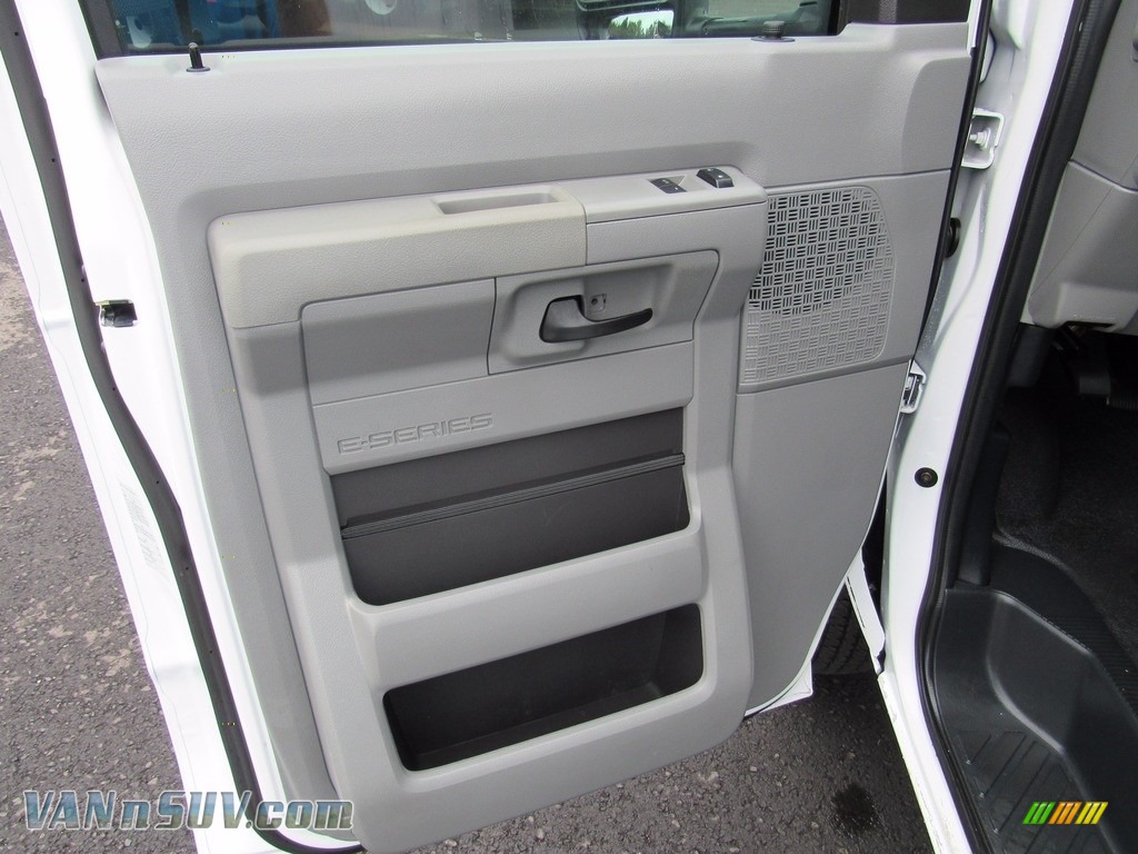 2011 E Series Van E150 Commercial - Oxford White / Medium Flint photo #9