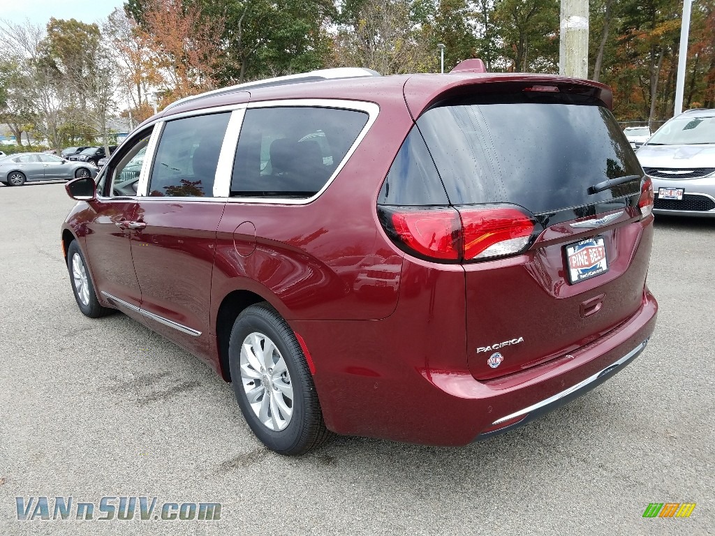2018 Pacifica Touring L - Velvet Red Pearl / Cognac/Alloy/Toffee photo #4