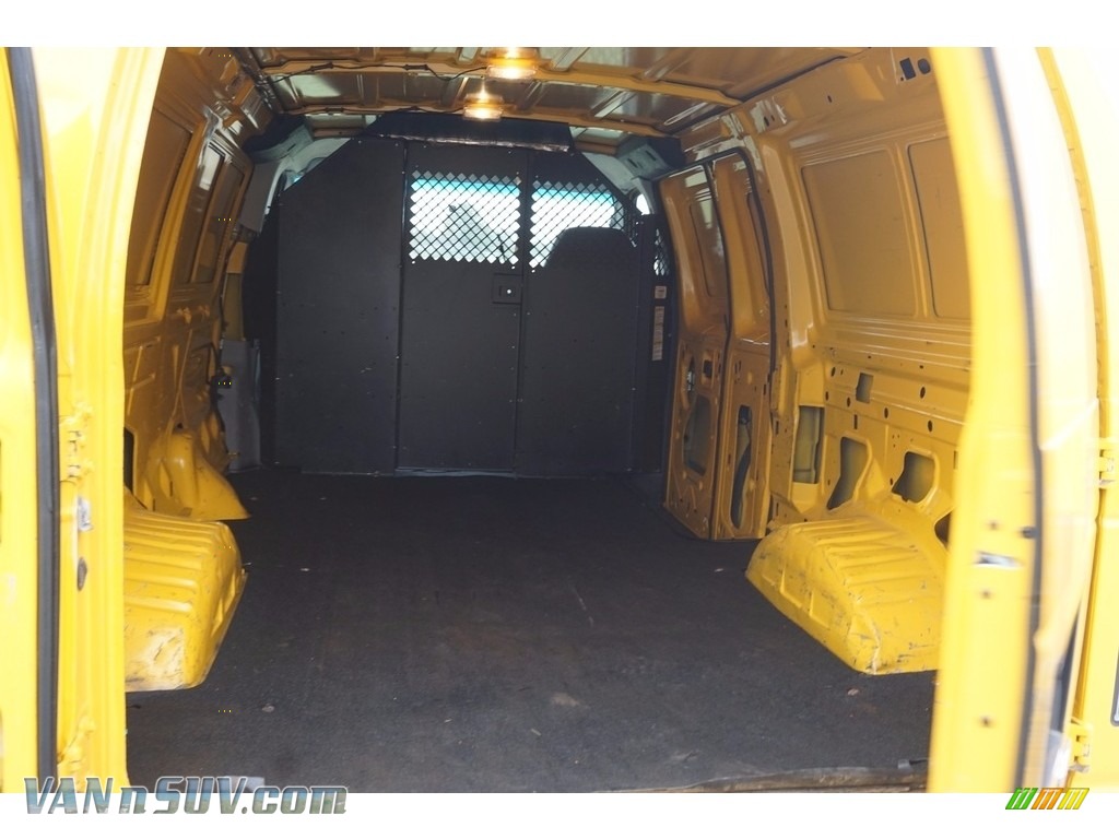2008 E Series Van E150 Commercial - Fleet Yellow / Medium Flint photo #20