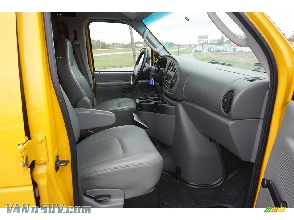 2008 E Series Van E150 Commercial - Fleet Yellow / Medium Flint photo #29