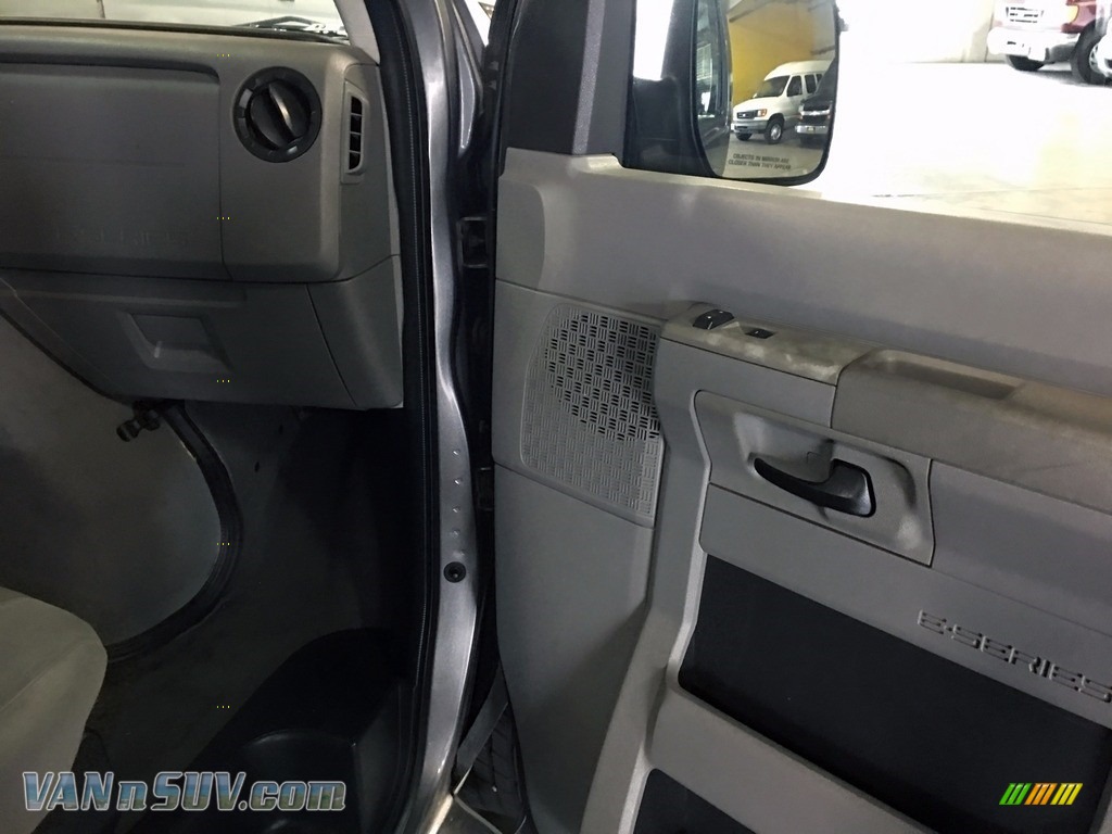 2009 E Series Van E350 Super Duty XLT Extended Passenger - Sterling Grey Metallic / Medium Flint photo #5