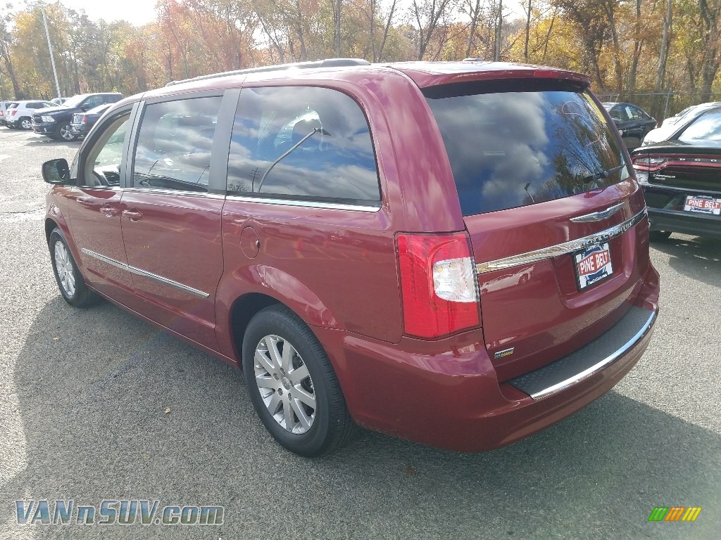 2015 Town & Country Touring - Deep Cherry Red Crystal Pearl / Black/Light Graystone photo #2