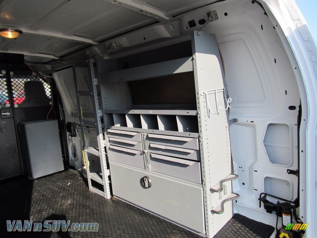 2013 E Series Van E150 Cargo - Oxford White / Medium Flint photo #40