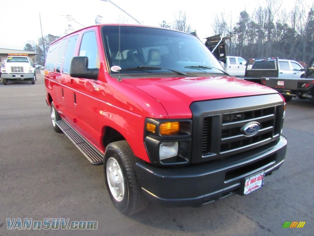 2011 E Series Van E350 XL Passenger - Vermillion Red / Medium Flint photo #7