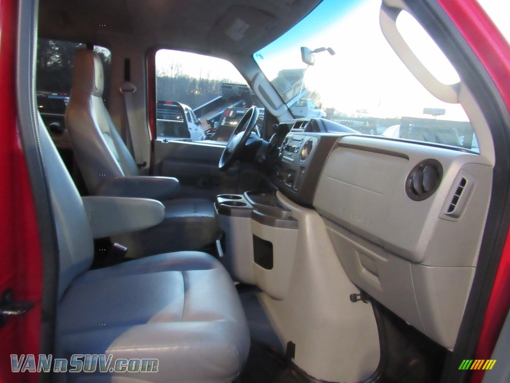 2011 E Series Van E350 XL Passenger - Vermillion Red / Medium Flint photo #19