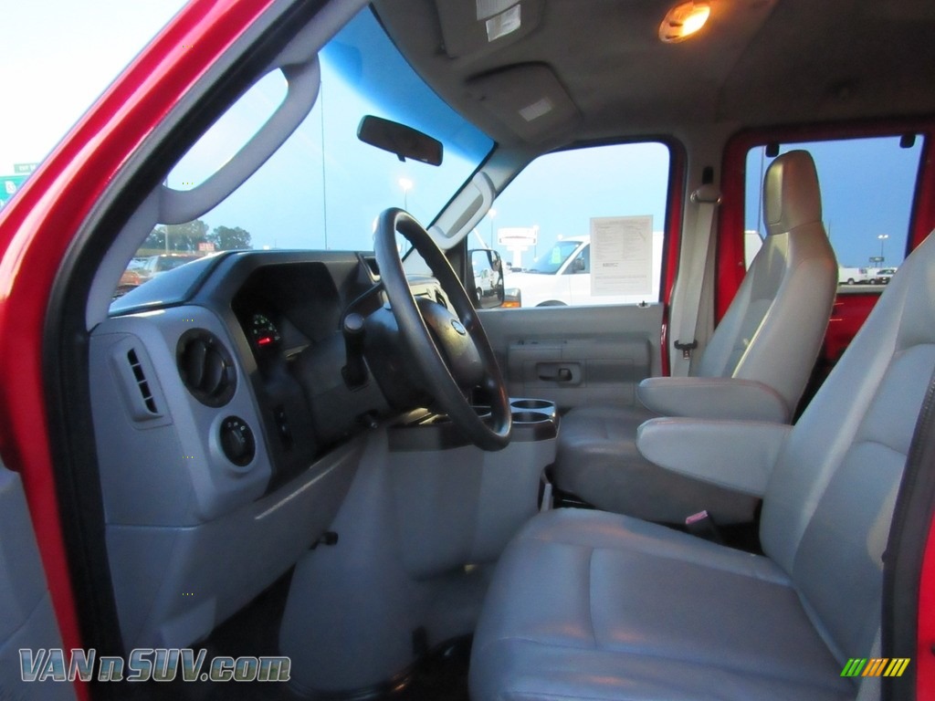2011 E Series Van E350 XL Passenger - Vermillion Red / Medium Flint photo #26