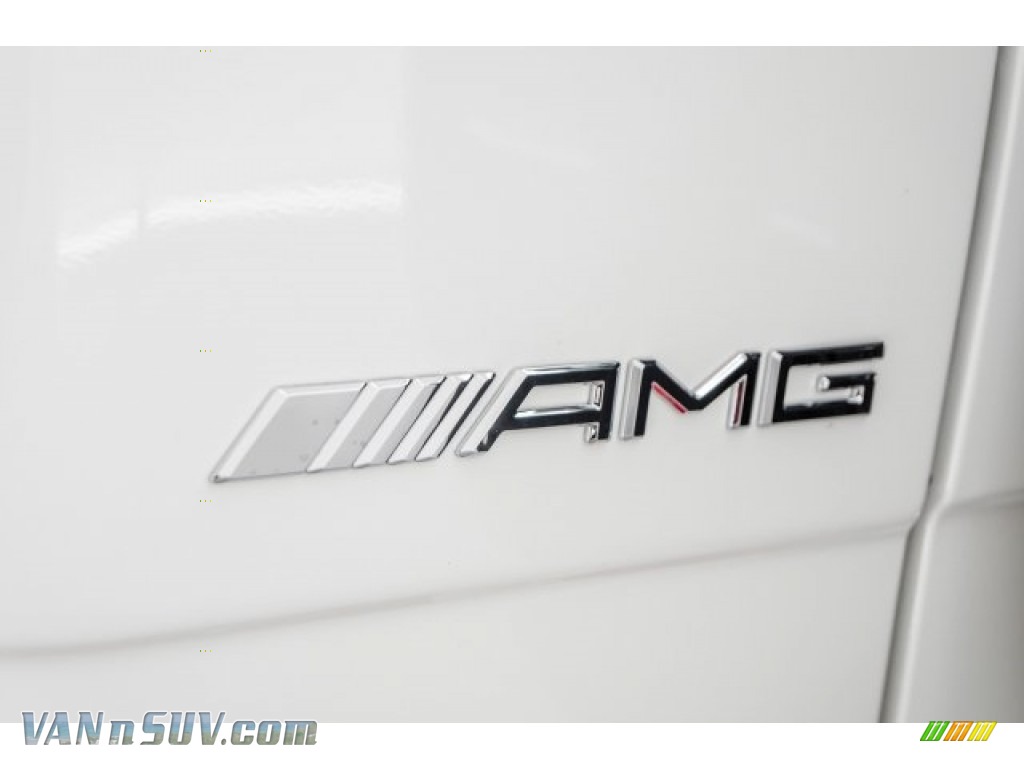 2017 G 63 AMG - Polar White / designo Black photo #38