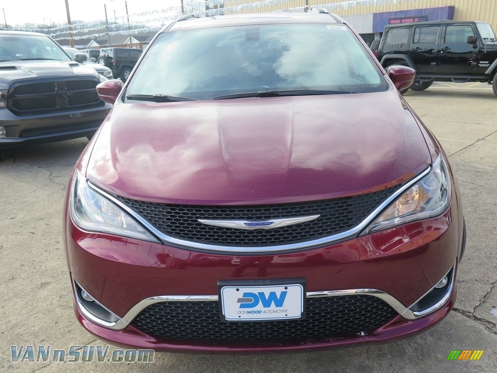 2018 Pacifica Touring L Plus - Velvet Red Pearl / Black/Alloy photo #7