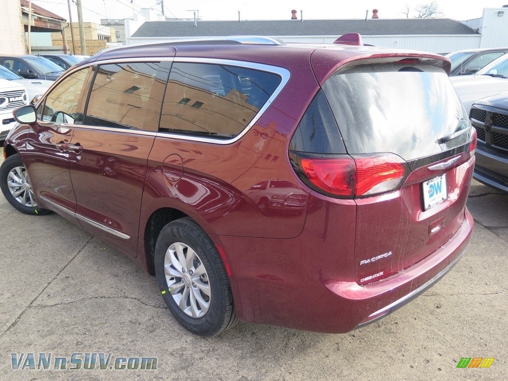 2018 Pacifica Touring L Plus - Velvet Red Pearl / Black/Alloy photo #9