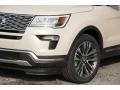 Ford Explorer Platinum 4WD Platinum Dune photo #2