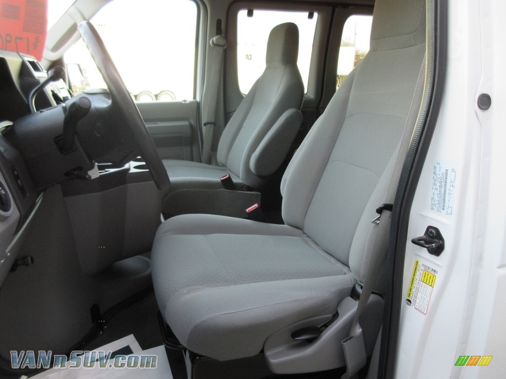 2010 E Series Van E350 XLT Passenger - Oxford White / Medium Flint photo #30