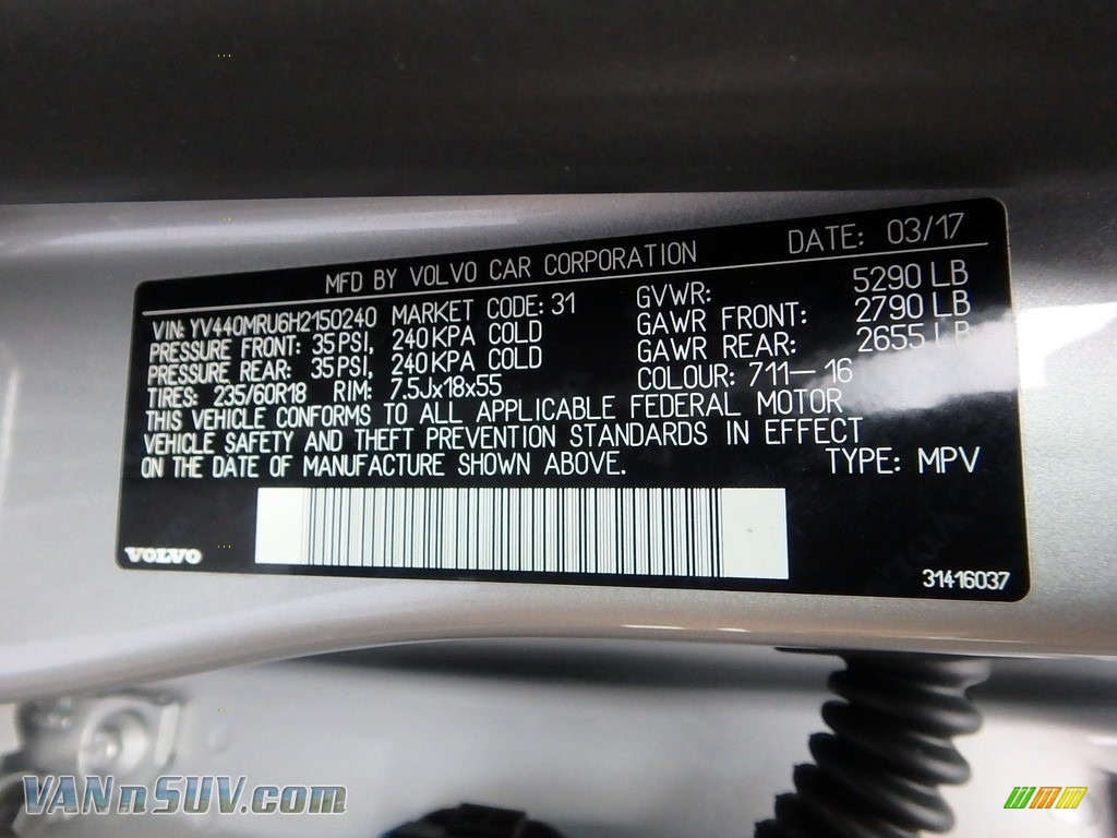 2017 XC60 T5 AWD Inscription - Bright Silver Metallic / Off Black photo #21