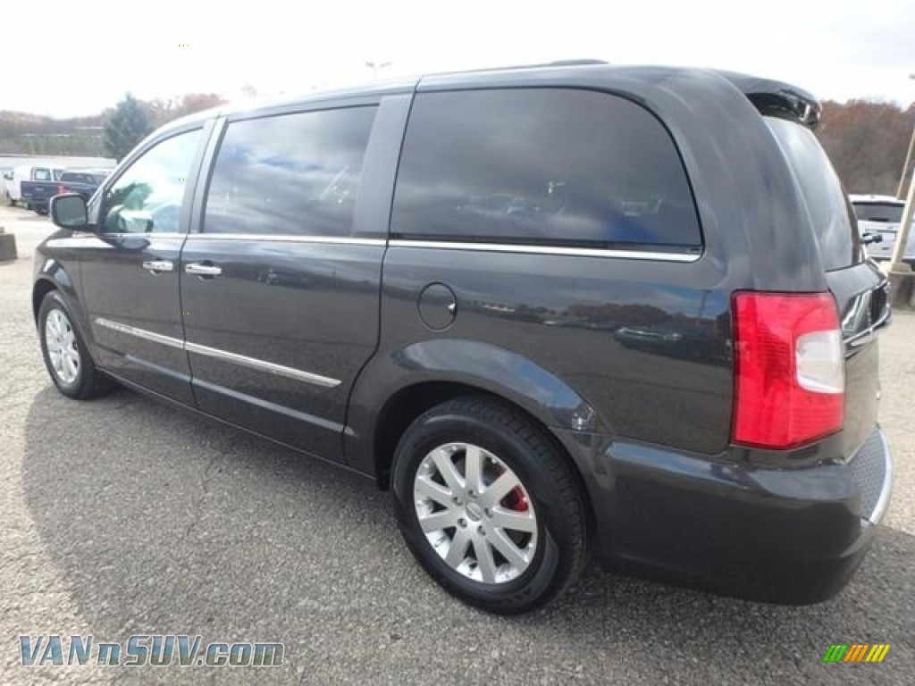2012 Town & Country Touring - L - Dark Charcoal Pearl / Black/Light Graystone photo #3