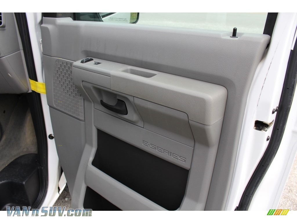 2011 E Series Van E350 XLT Extended Passenger - Oxford White / Medium Flint photo #45