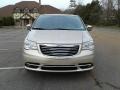 Chrysler Town & Country Limited Cashmere Pearl photo #3
