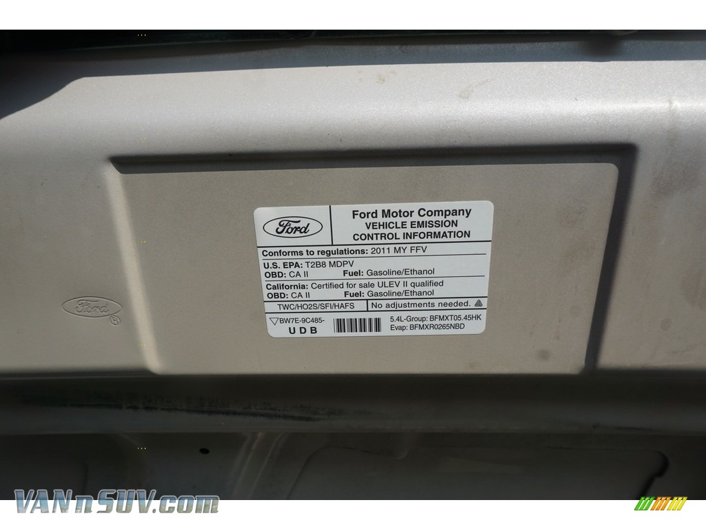 2011 E Series Van E350 XLT Passenger - Ingot Silver Metallic / Medium Flint photo #48