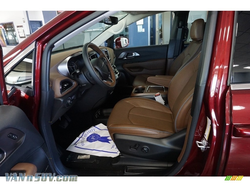 2018 Pacifica Limited - Velvet Red Pearl / Black/Deep Mocha photo #8