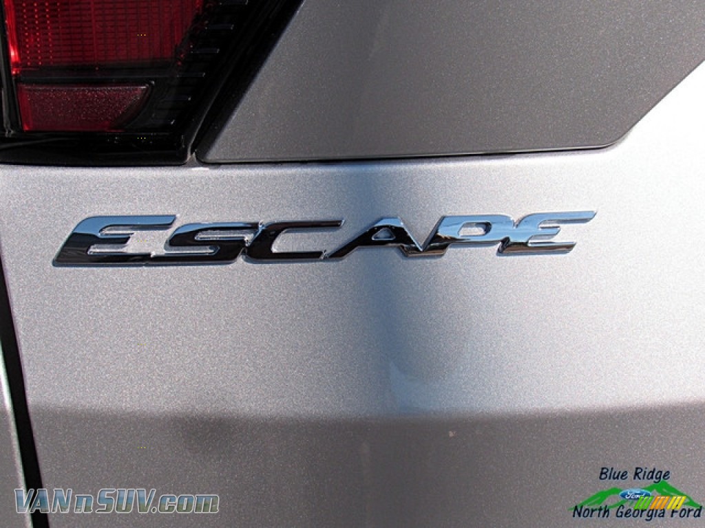 2018 Escape SE 4WD - Ingot Silver / Charcoal Black photo #33