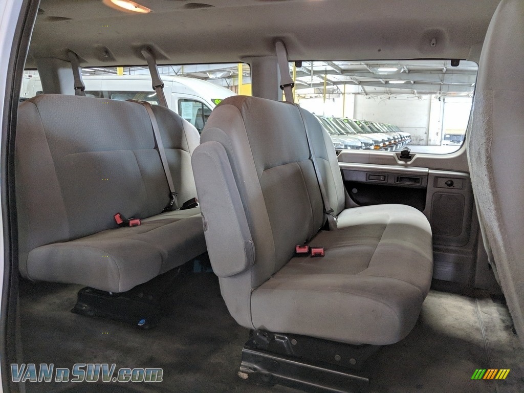 2011 E Series Van E350 XLT Extended Passenger - Oxford White / Medium Flint photo #5