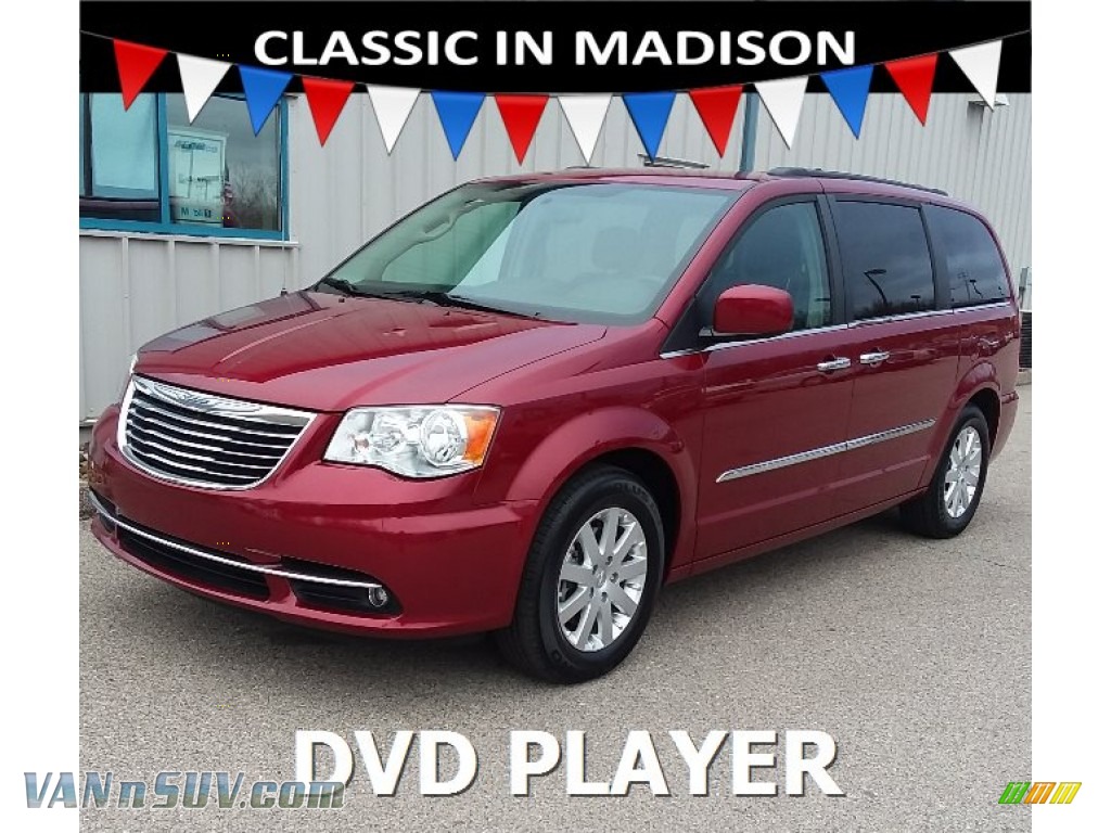 2015 Town & Country Touring - Deep Cherry Red Crystal Pearl / Black/Light Graystone photo #1