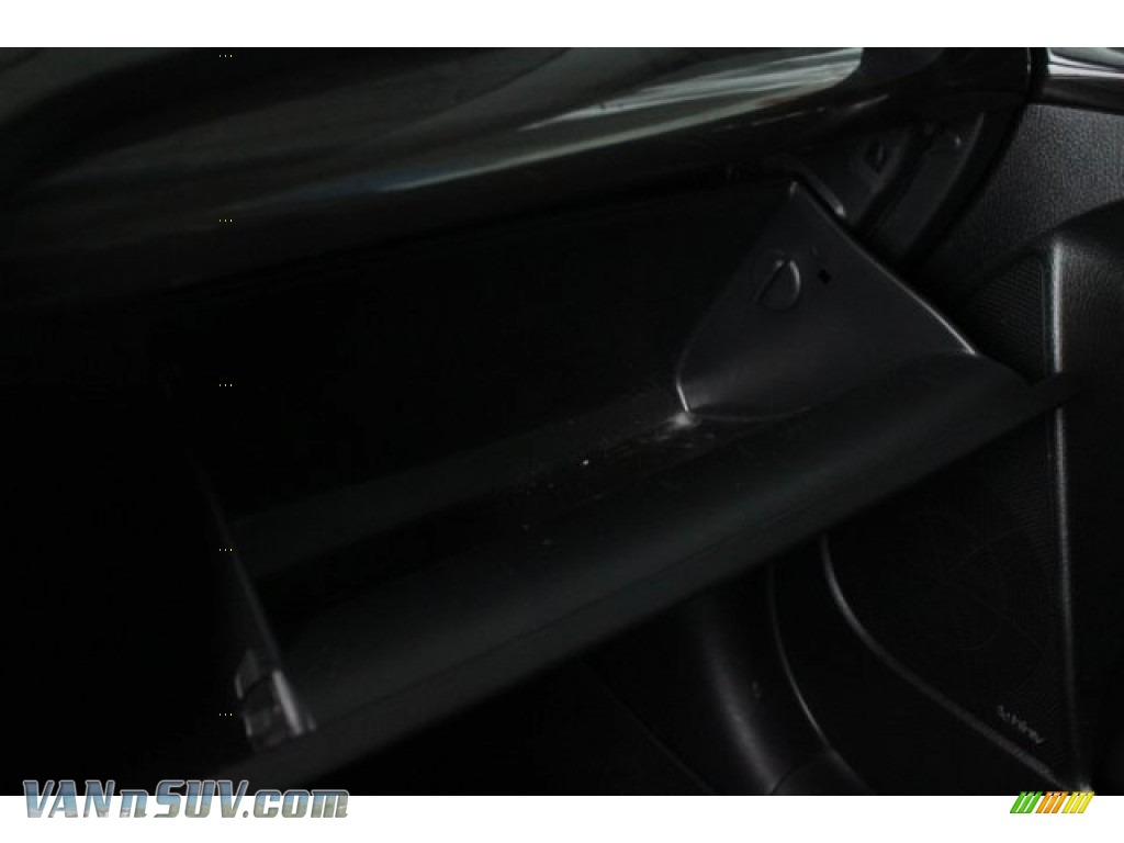 2012 Sorento SX V6 - Ebony Black / Black photo #19