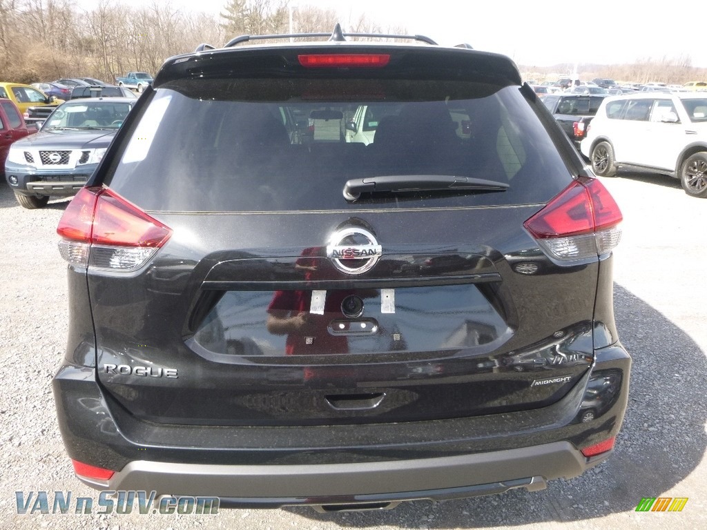 2018 Rogue SV AWD - Magnetic Black / Charcoal photo #4