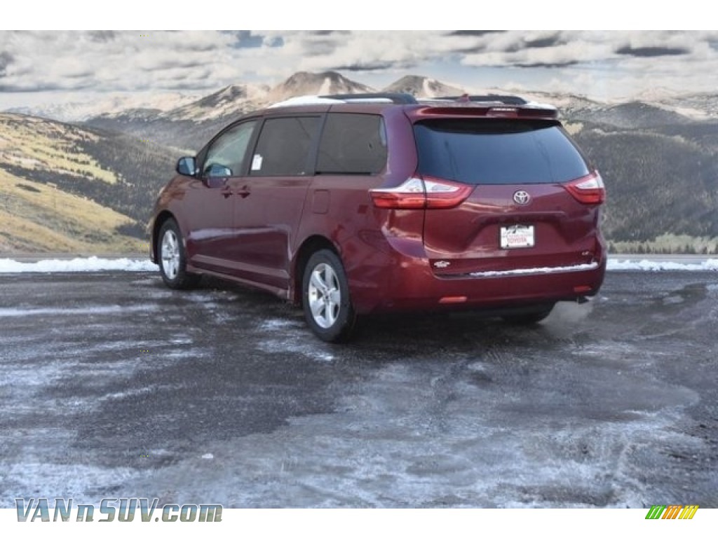 2018 Sienna LE - Salsa Red Pearl / Bisque photo #3