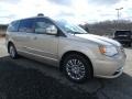 Chrysler Town & Country Touring - L Cashmere Pearl photo #4