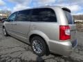 Chrysler Town & Country Touring - L Cashmere Pearl photo #13