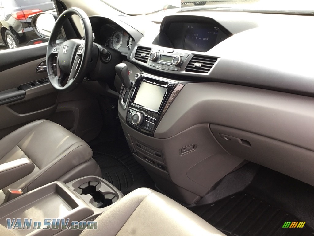 2014 Odyssey Touring - Crystal Black Pearl / Truffle photo #25