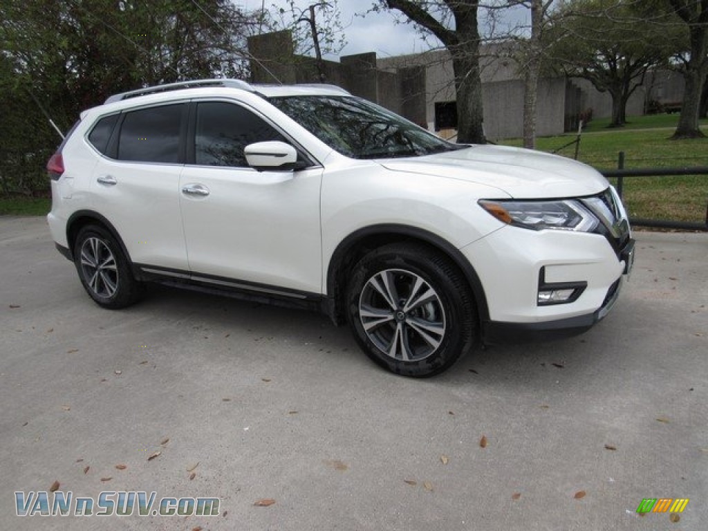 Pearl White / Charcoal Nissan Rogue SL
