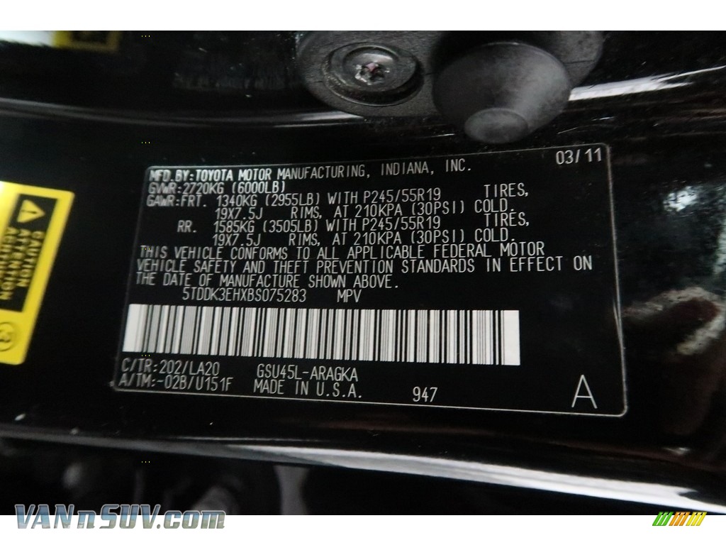 2011 Highlander Limited 4WD - Black / Black photo #42
