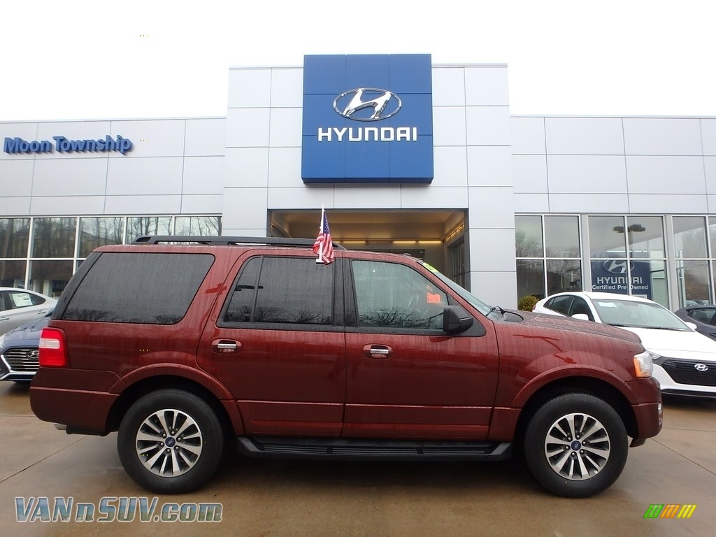 2017 Expedition XLT 4x4 - Ruby Red / Dune photo #1