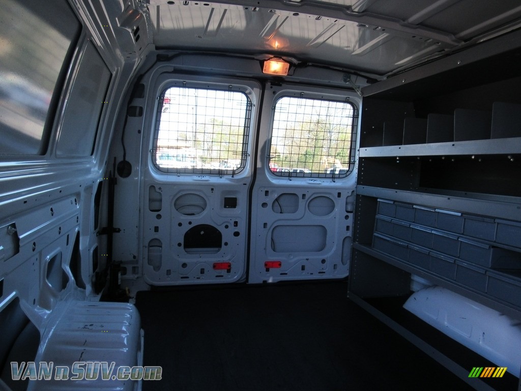2012 E Series Van E250 Cargo - Oxford White / Medium Flint photo #18