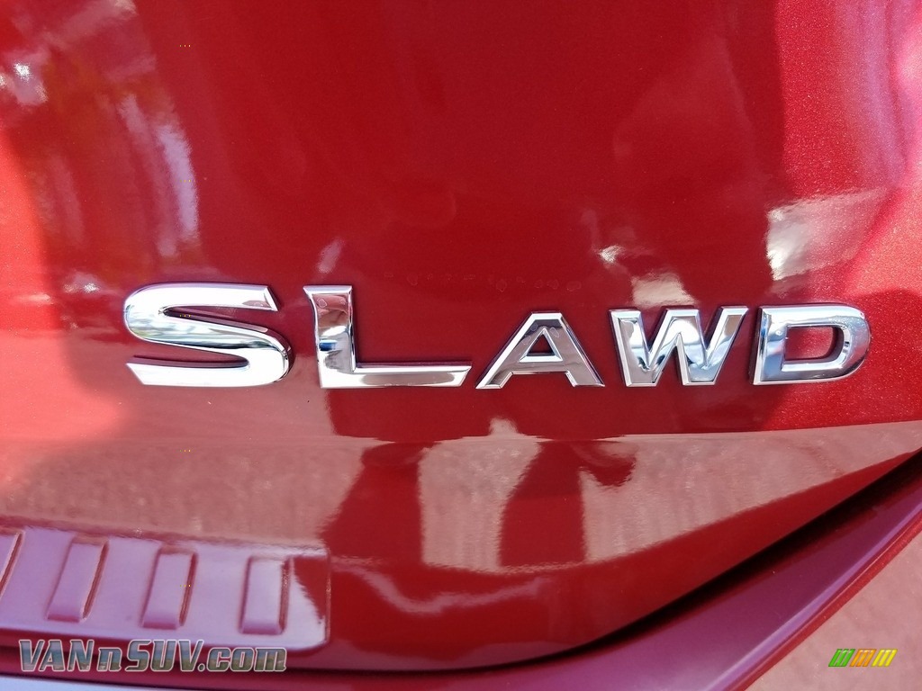 2016 Rogue SL AWD - Cayenne Red / Charcoal photo #6