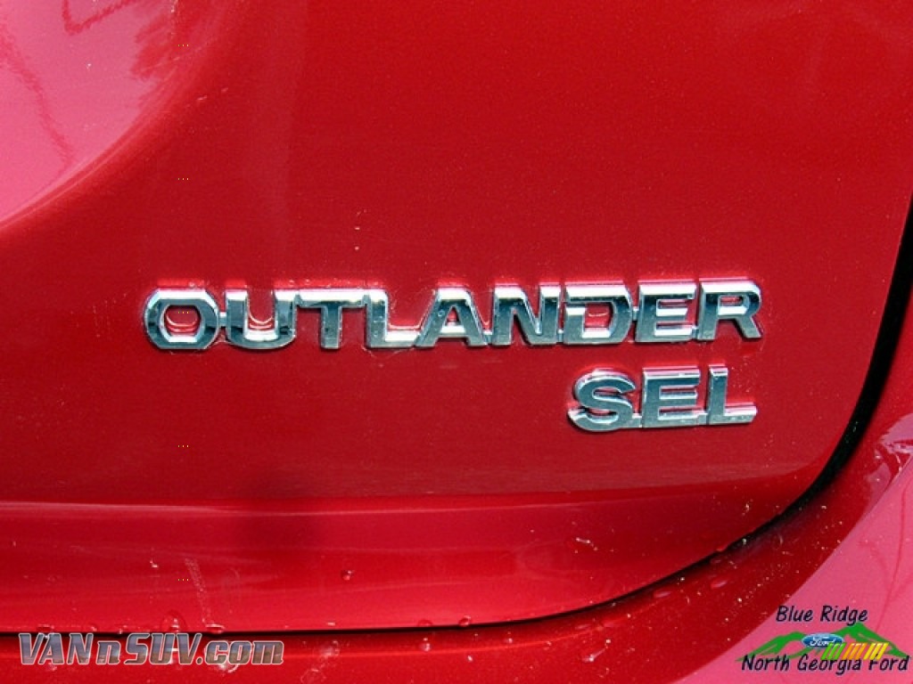 2018 Outlander SEL - Rally Red Metallic / Beige photo #37