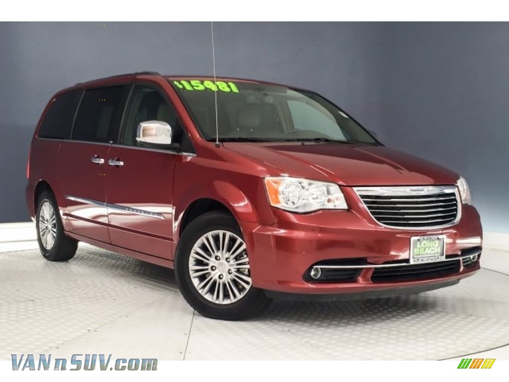 2014 Town & Country Touring-L - Deep Cherry Red Crystal Pearl / Dark Frost Beige/Medium Frost Beige photo #12