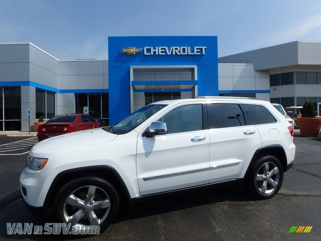 2013 Grand Cherokee Limited 4x4 - Bright White / Black/Light Frost Beige photo #1