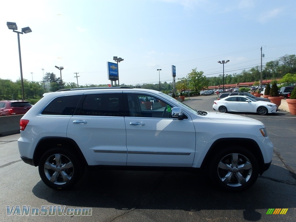2013 Grand Cherokee Limited 4x4 - Bright White / Black/Light Frost Beige photo #10