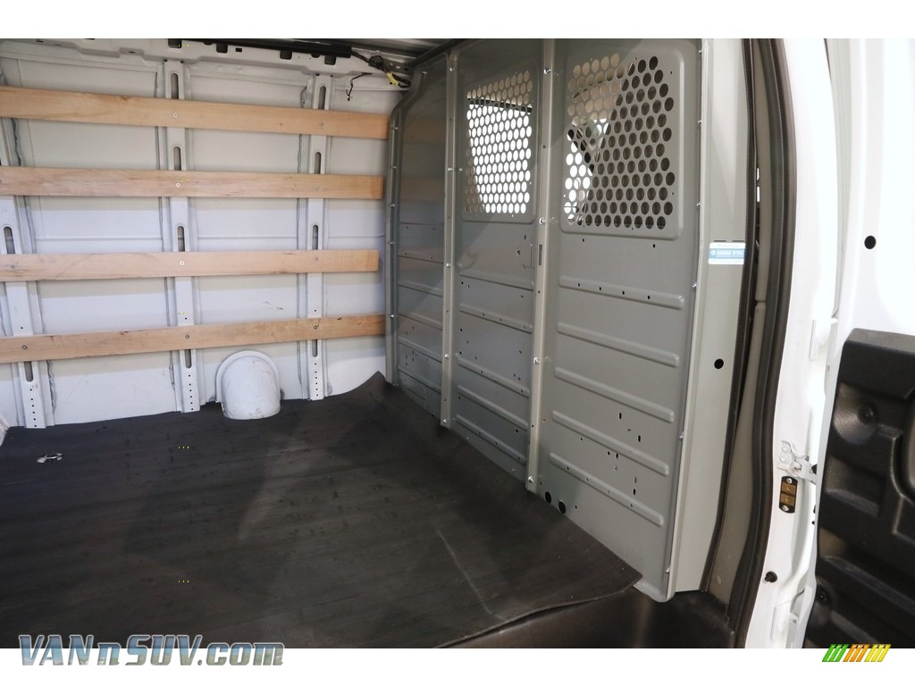 2017 Savana Van 2500 Cargo - Summit White / Medium Pewter photo #14