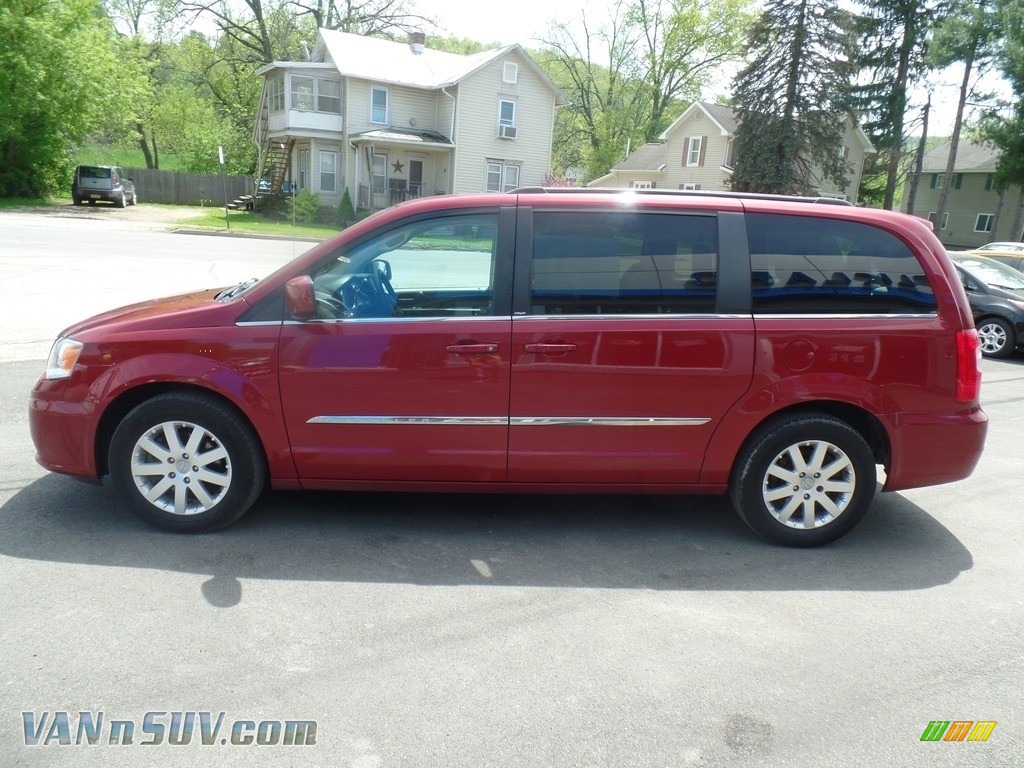2014 Town & Country Touring - Deep Cherry Red Crystal Pearl / Black/Light Graystone photo #1