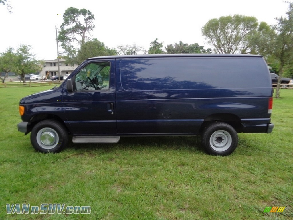 2006 E Series Van E250 Commercial - True Blue Metallic / Medium Flint Grey photo #33