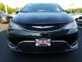 Chrysler Pacifica Touring L Brilliant Black Crystal Pearl photo #2
