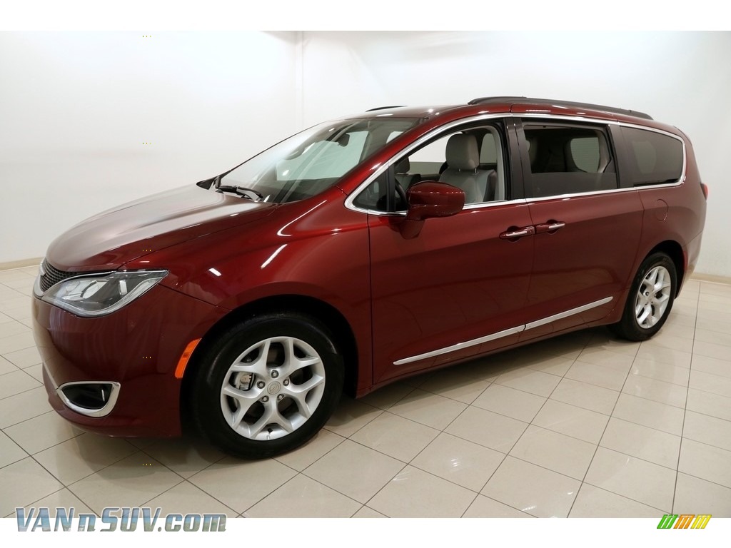2017 Pacifica Touring L - Velvet Red Pearl / Cognac/Alloy/Toffee photo #3