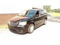 Chrysler Town & Country Touring Brilliant Black Crystal Pearl photo #11