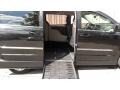Chrysler Town & Country Touring Brilliant Black Crystal Pearl photo #12